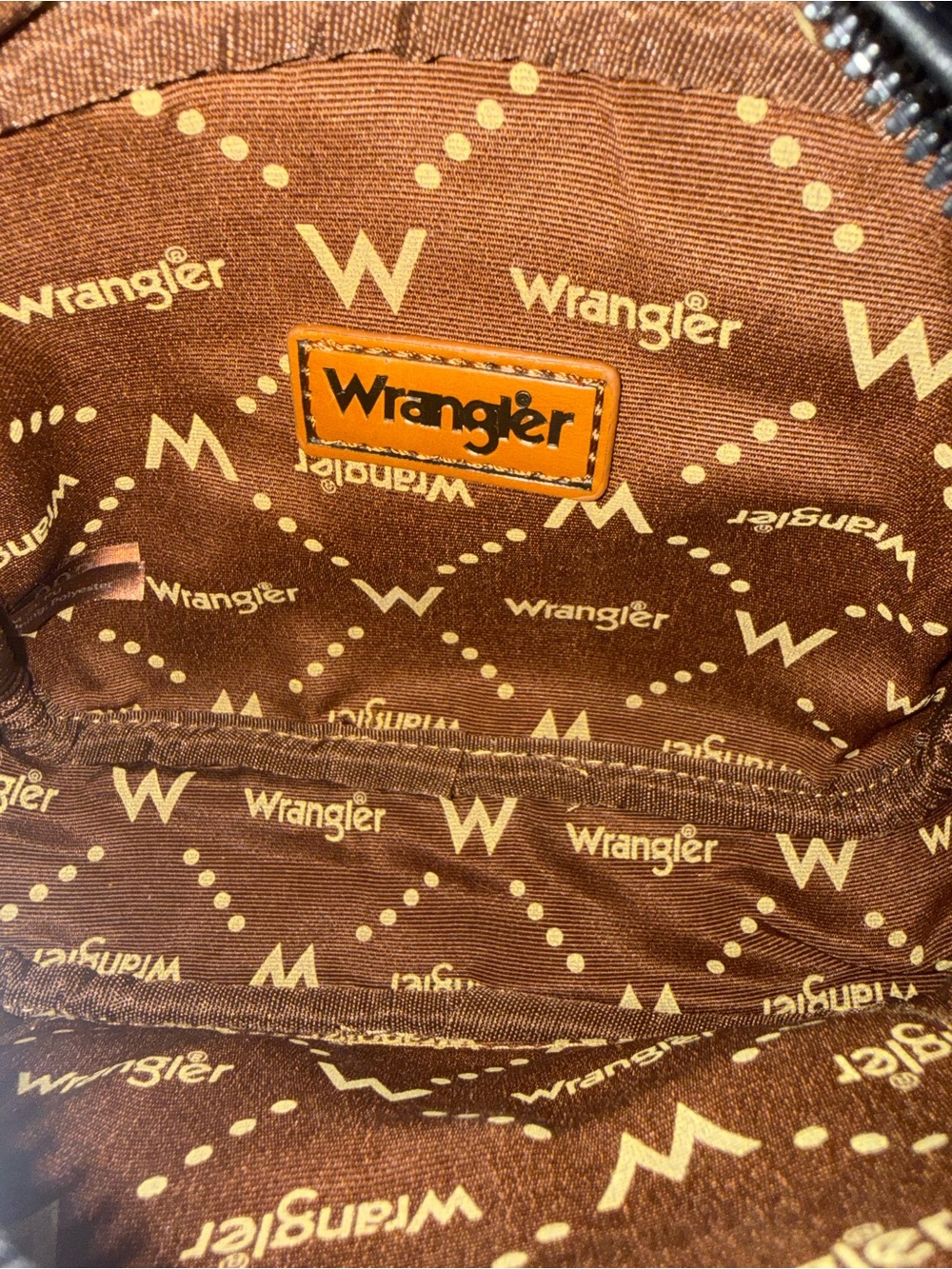 Wrangler NWOT Crossbody with Cream-and-Black Cowhide Accent - Picture 10 of 10